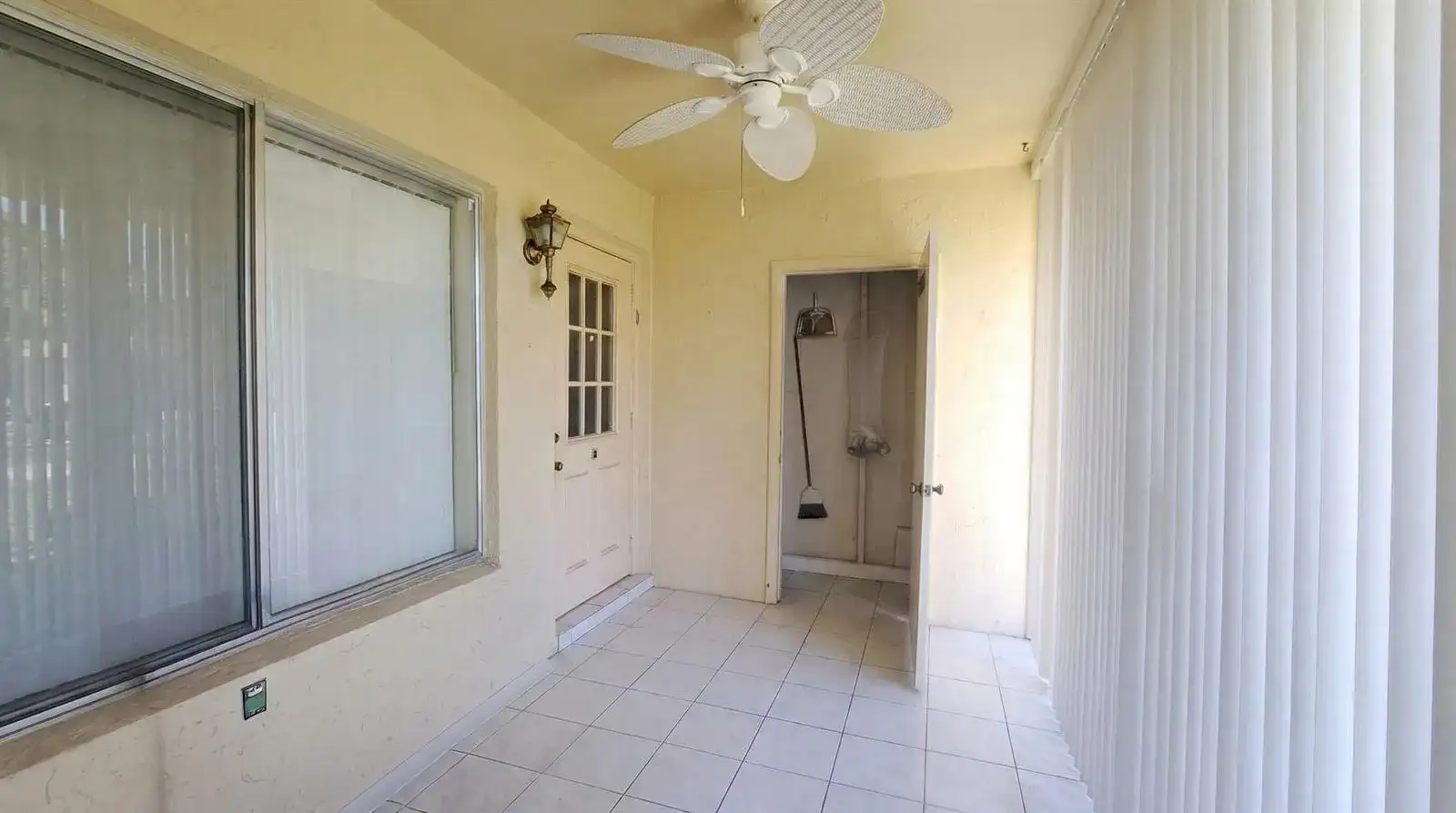 222 Pine Hov Circle # 2, FL 33463 photo 3