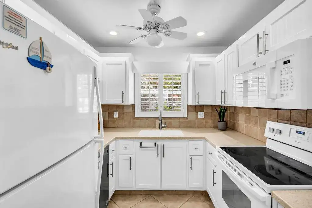 2600 SE OCEAN Boulevard # M1, Stuart FL 34996 photo 4