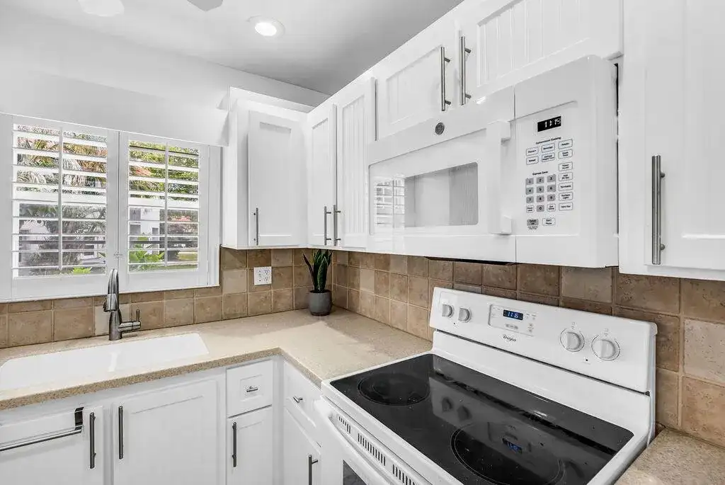 2600 SE OCEAN Boulevard # M1, Stuart FL 34996 photo 5