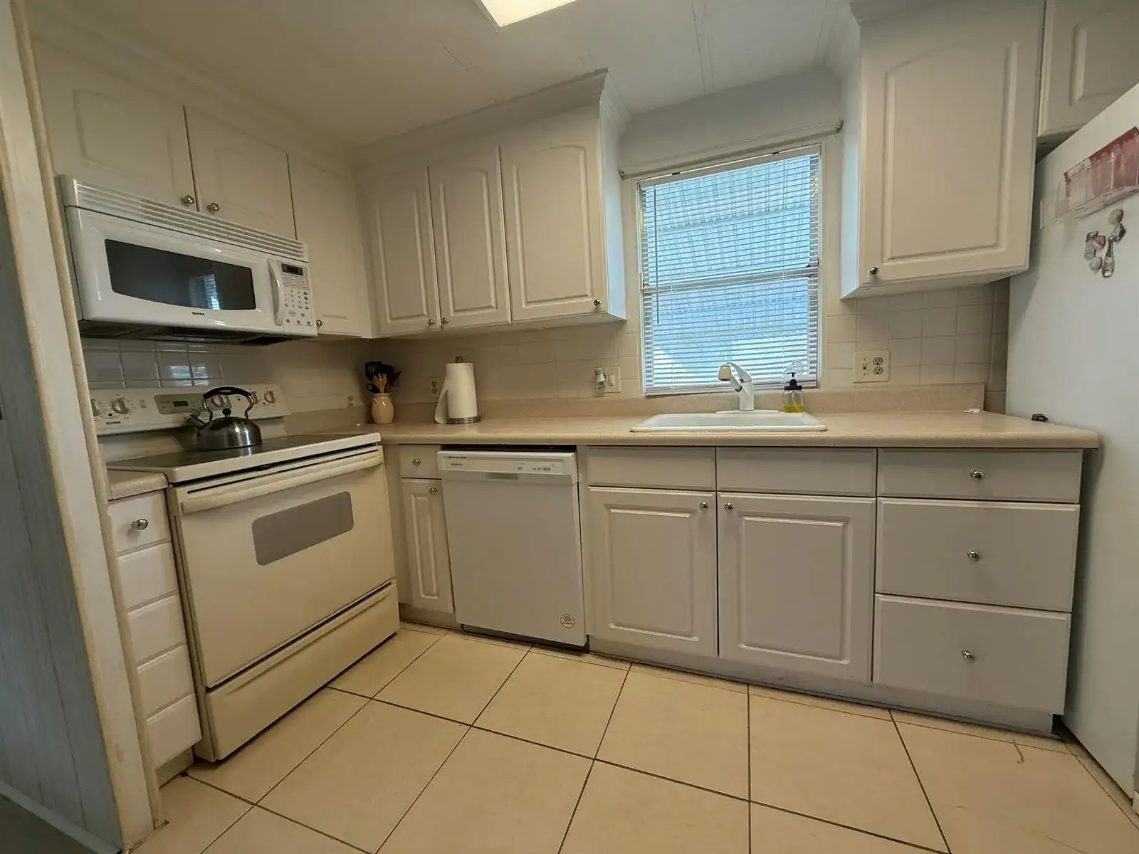 6948 SE DELEGATE Street, Hobe Sound FL 33455 photo 5