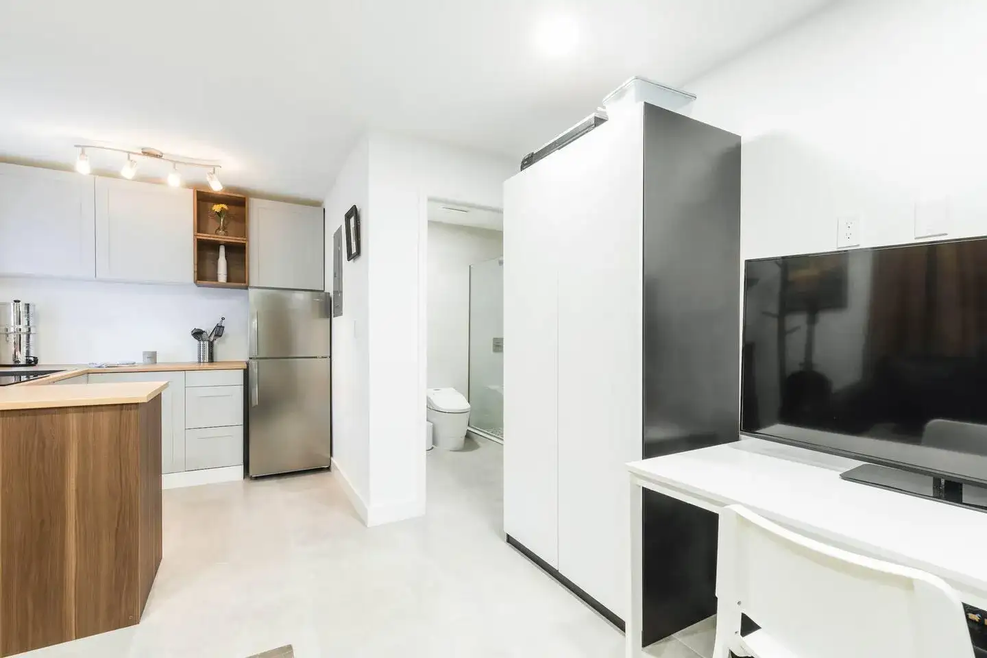 1826 JEFFERSON Street # 2, Hollywood FL 33020 photo 3