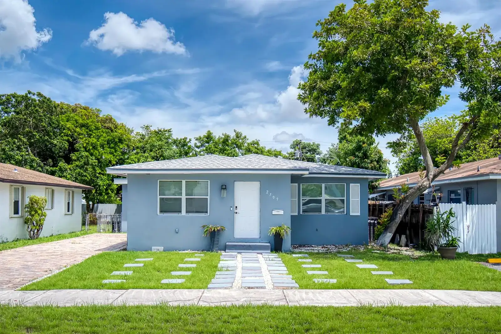2709 Dewey Street, Hollywood FL 33020 photo 2