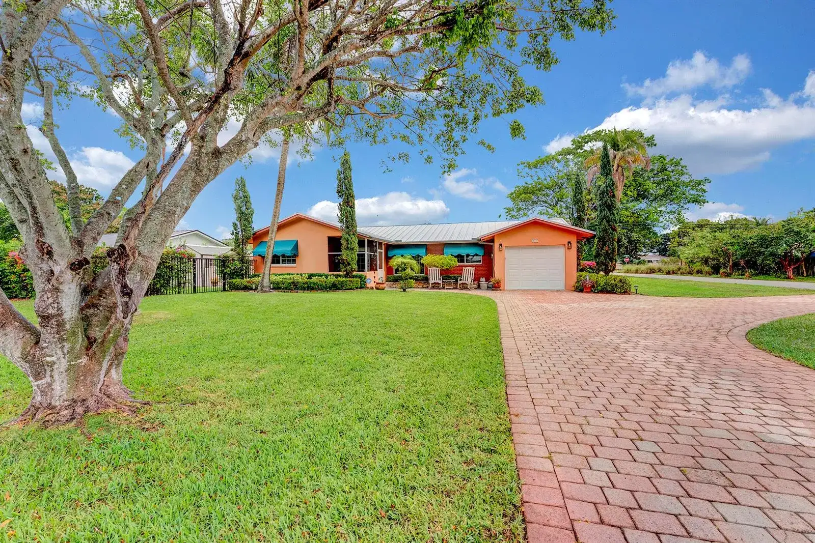 661 Eagle Circle, Delray Beach FL 33444 photo 4