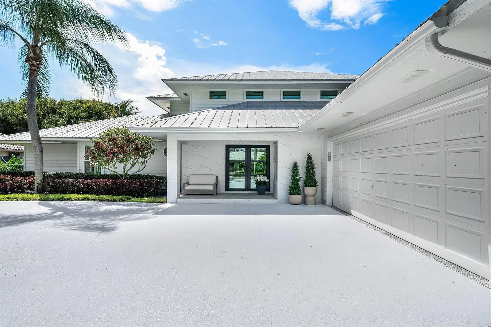 139 Rotunda Drive, Jupiter FL 33477 photo 3