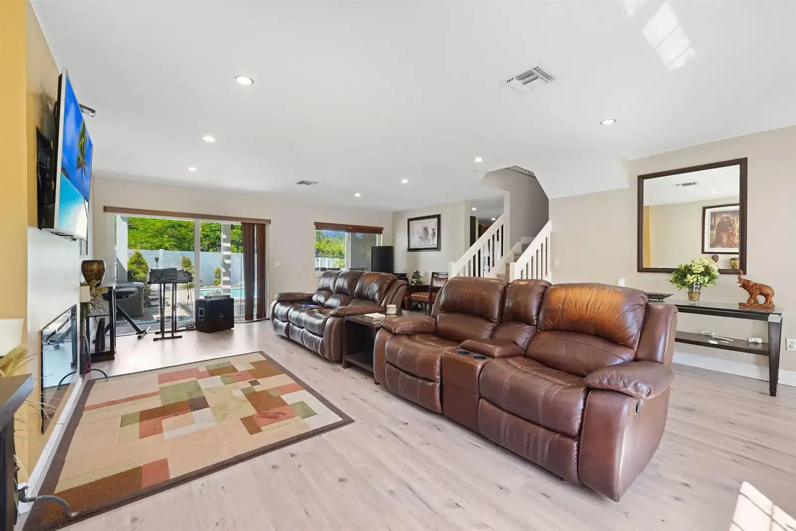 911 SW 87th Avenue, Pembroke Pines FL 33025 photo 4