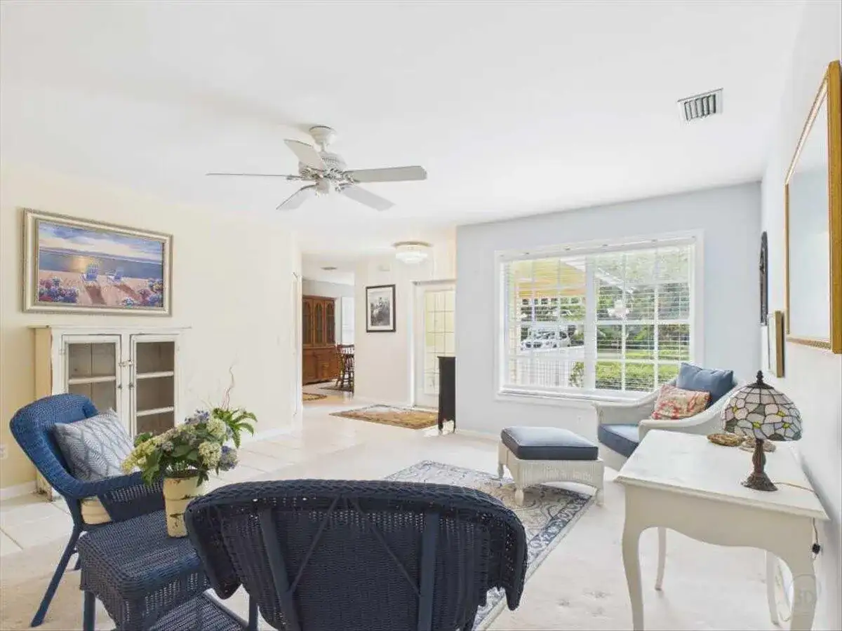 2065 CORTEZ Avenue, Vero Beach FL 32960 photo 2