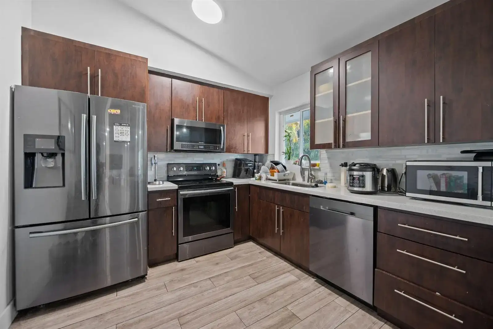 6530 HAYES Street, Hollywood FL 33024 photo 3