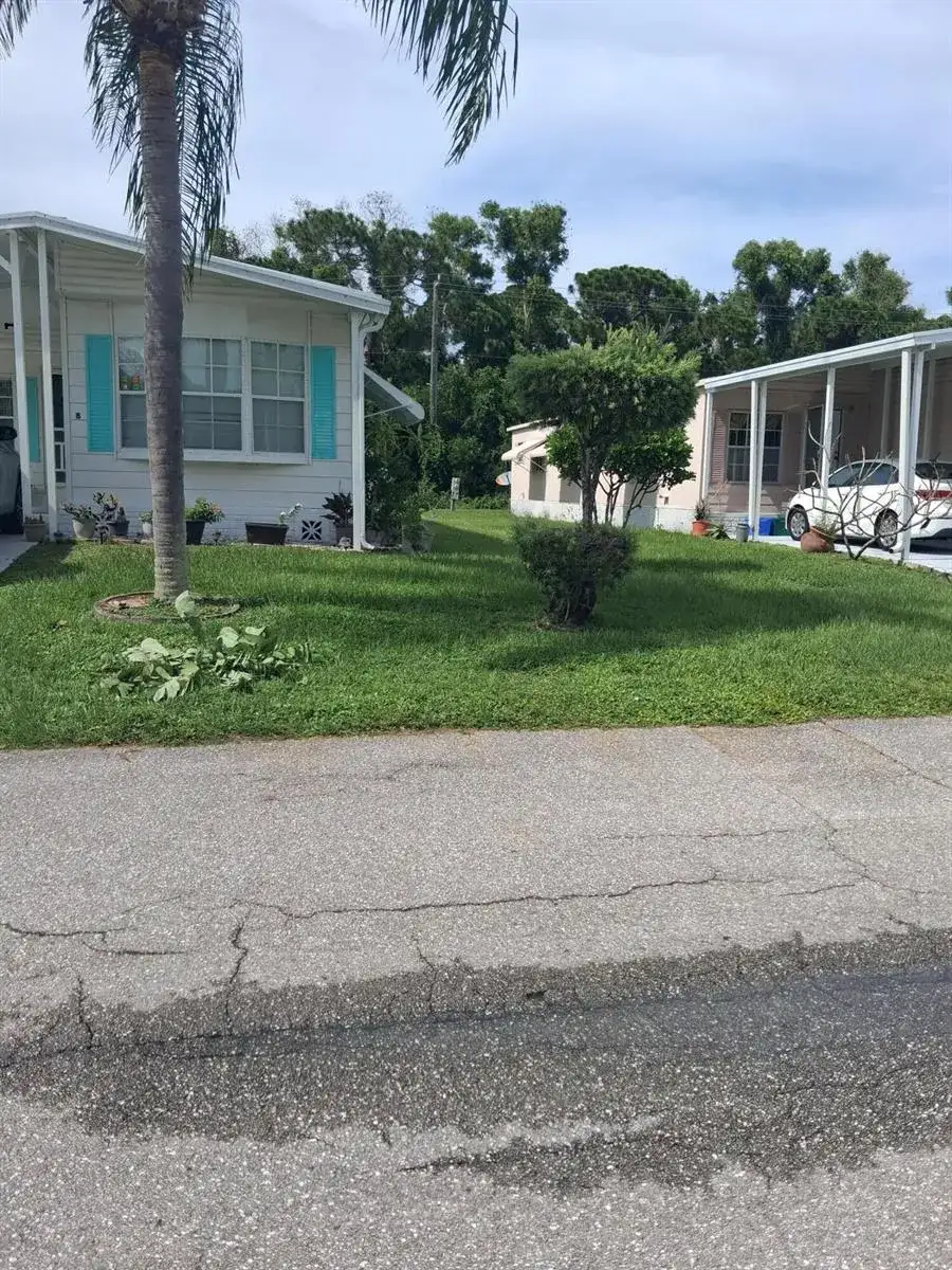 8 Novedades, Port St. Lucie FL 34952 photo 3