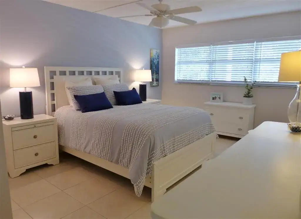 605 OAKS Drive # 503, Pompano Beach FL 33069 photo 4