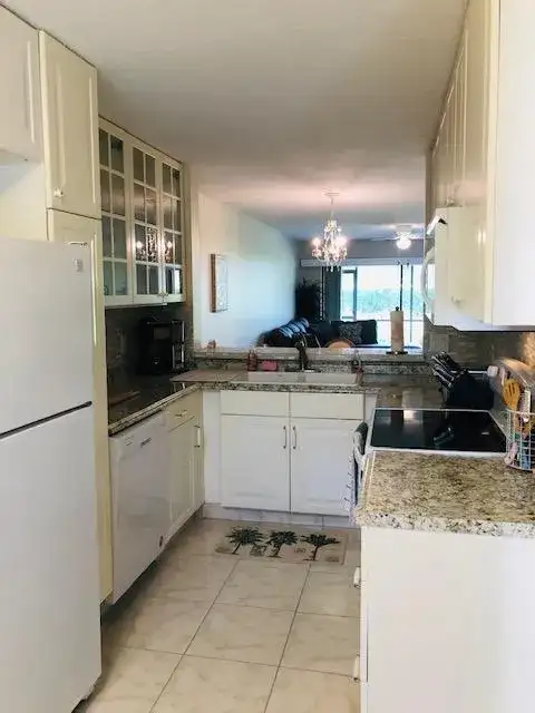 901 Pinecrest Circle # B, Jupiter FL 33458 photo 3