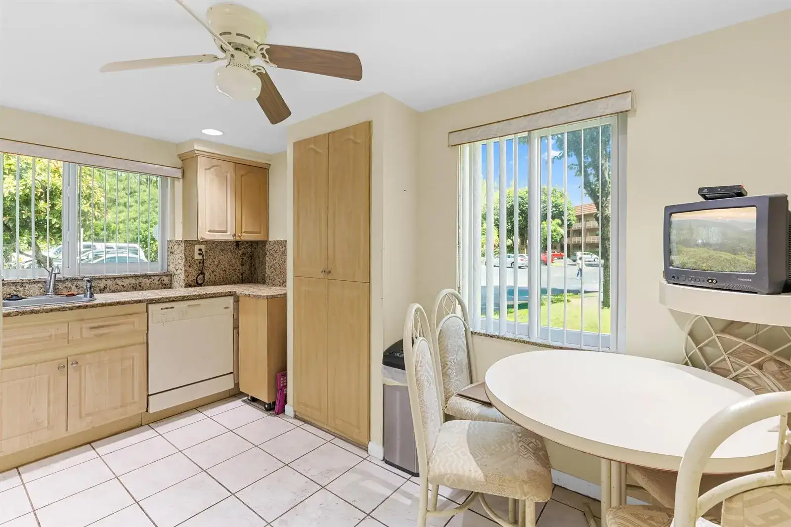 9861 Sunrise Lakes Boulevard # 101, Sunrise FL 33322 photo 5