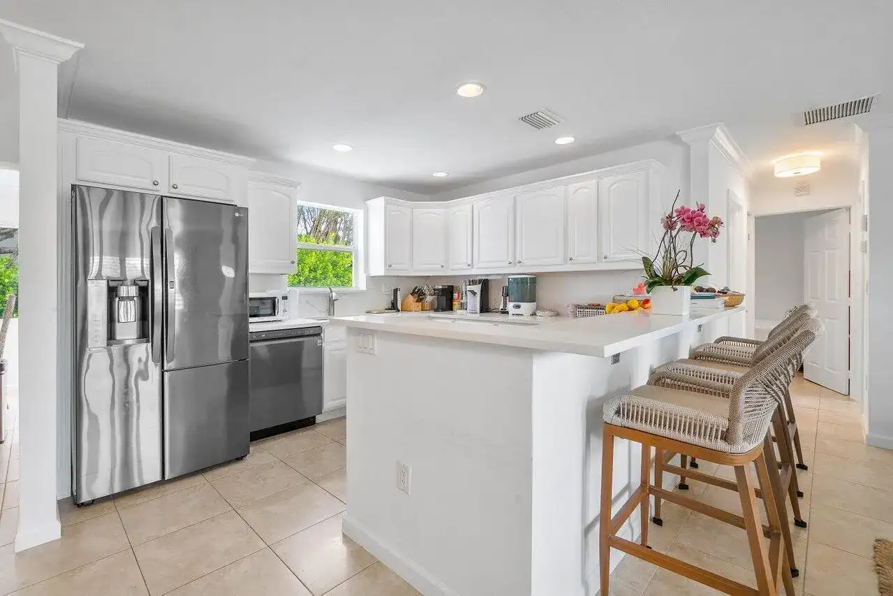 125 Gregory Place, West Palm Beach FL 33405 photo 5