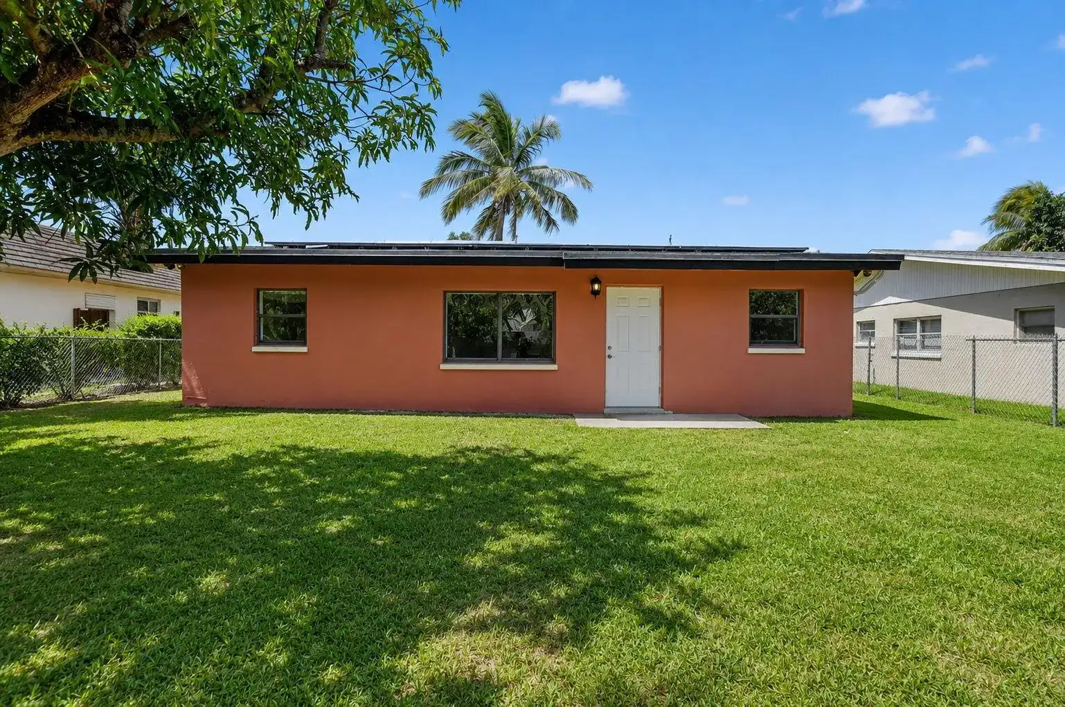 816 SW 3RD Court, Delray Beach FL 33444 photo 4
