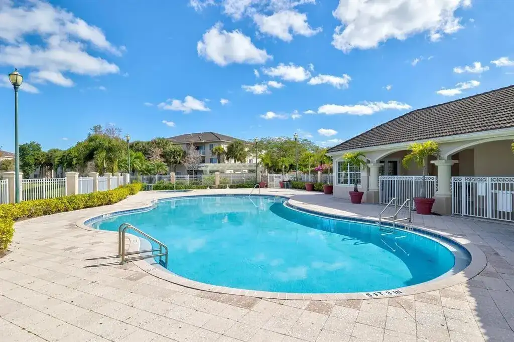 5021 N WILES Road # 205, Coconut Creek FL 33073 photo 4