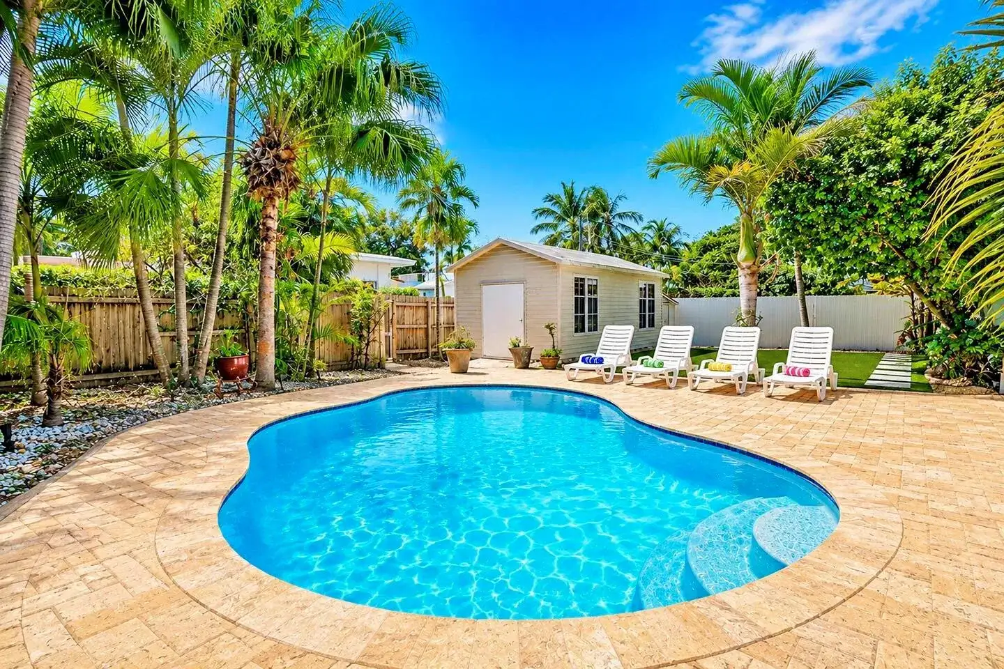 1016 Harrison Street, Hollywood FL 33019 photo 2