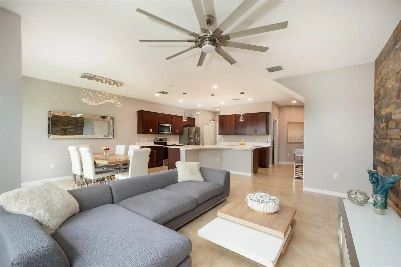 4486 Appleton Circle W, Oakland Park FL 33309 photo 3