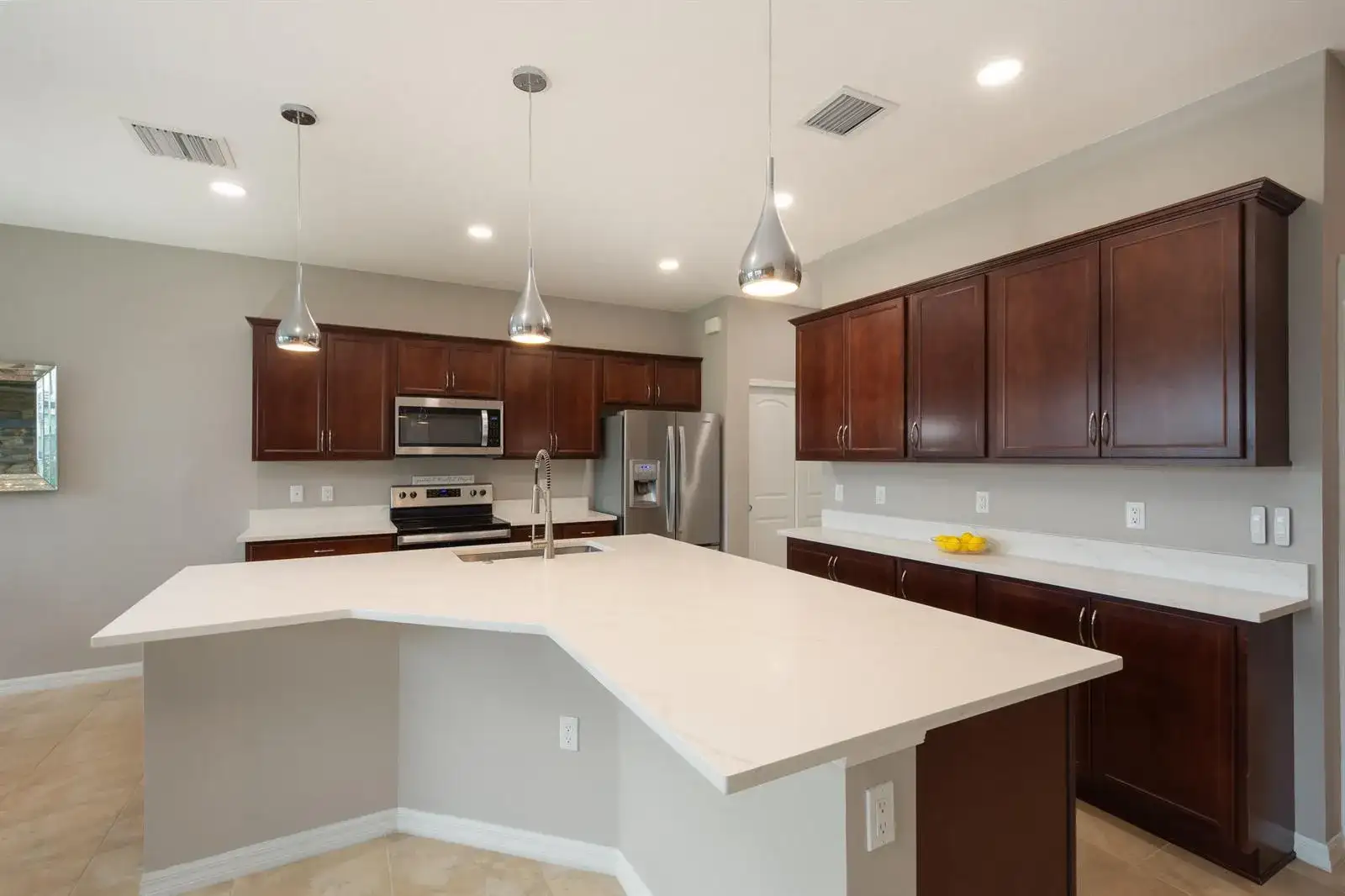 4486 Appleton Circle W, Oakland Park FL 33309 photo 4
