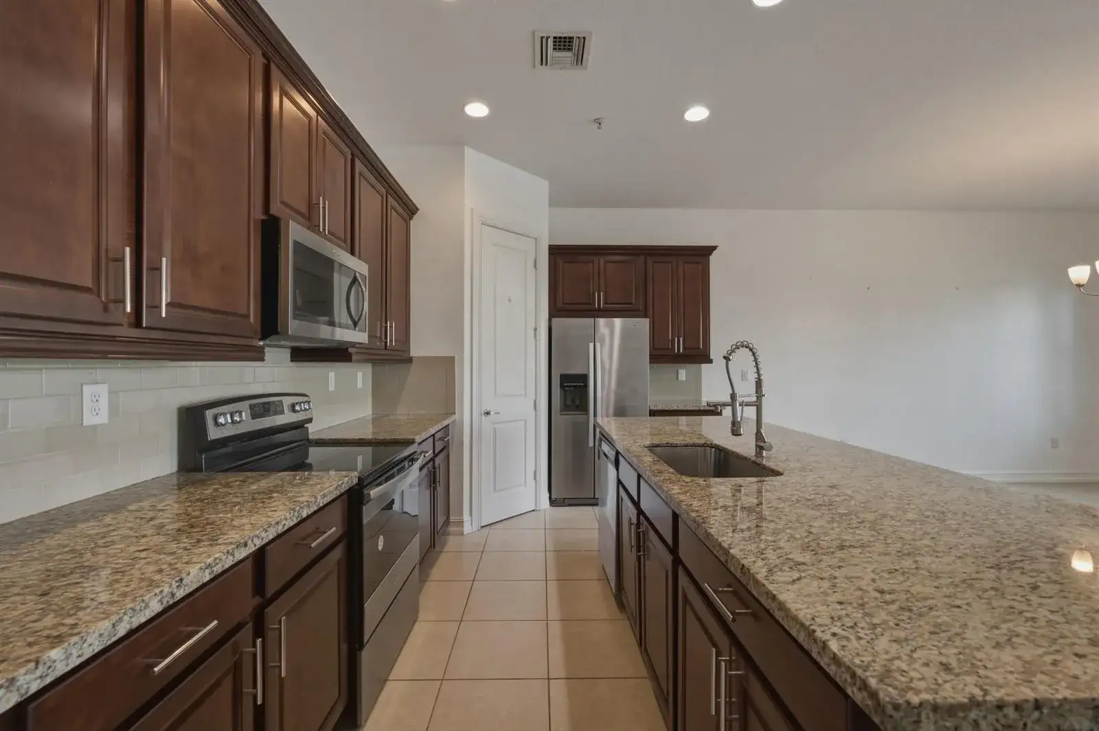 11562 SW 13th Lane, Pembroke Pines FL 33025 photo 4