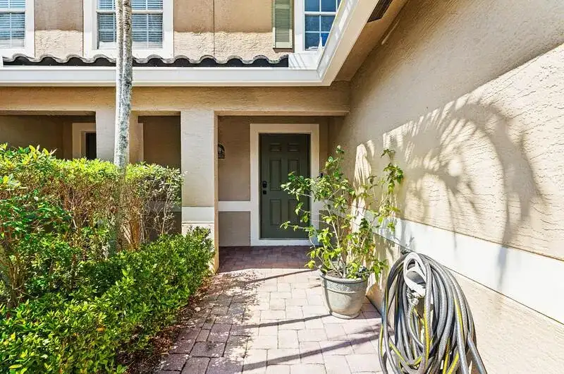 2764 SE Birmingham Drive, Stuart FL 34994 photo 3