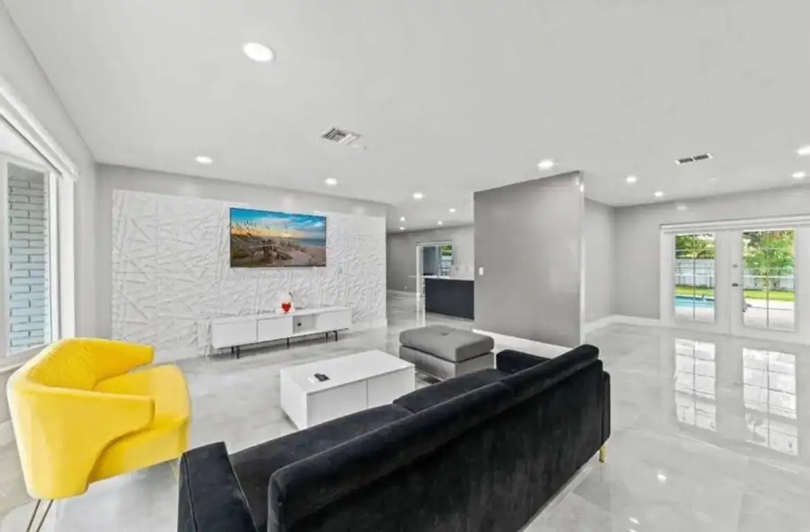 4811 HAYES Street, Hollywood FL 33021 photo 5