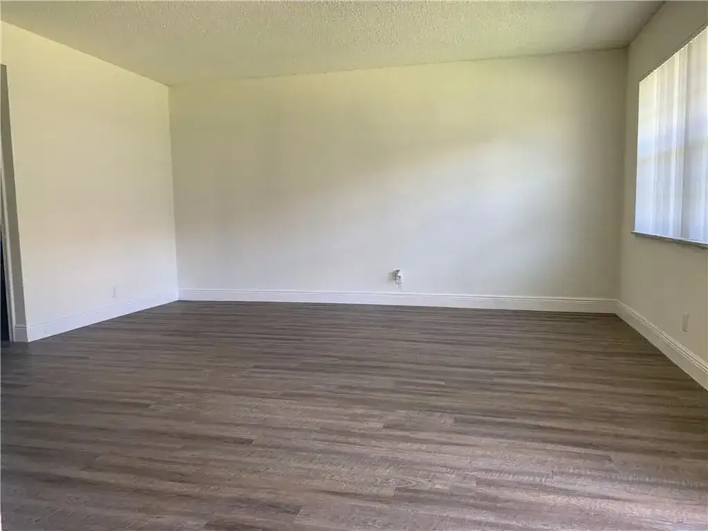 401 NW 34 Street # 105, Pompano Beach FL 33064 photo 4