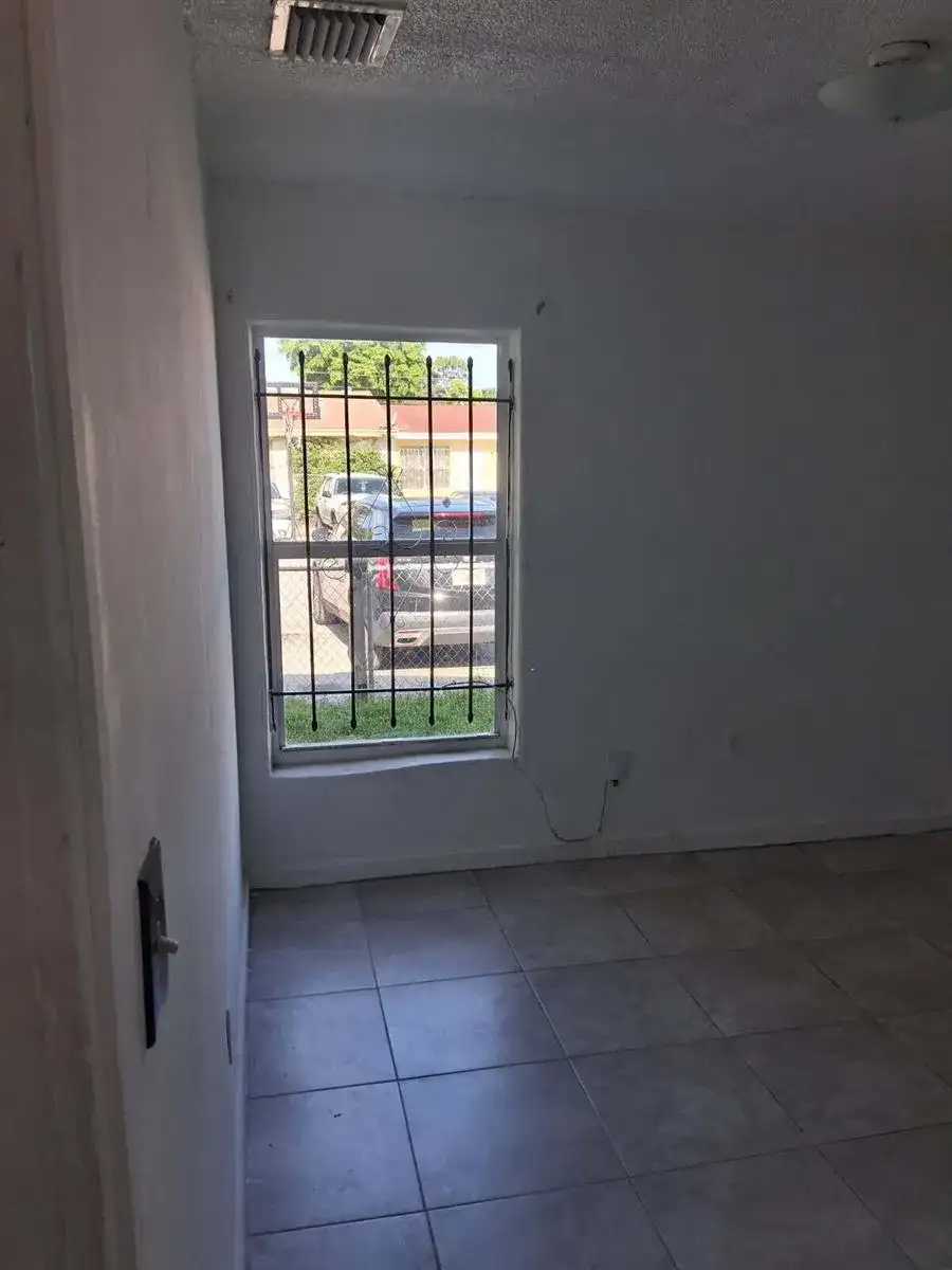 3718 NW 213th Street, Miami Gardens FL 33055 photo 5