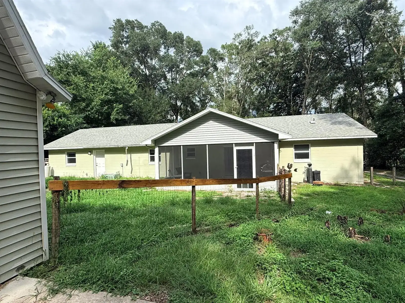 7528 County Road 663, FL 33513 photo 2