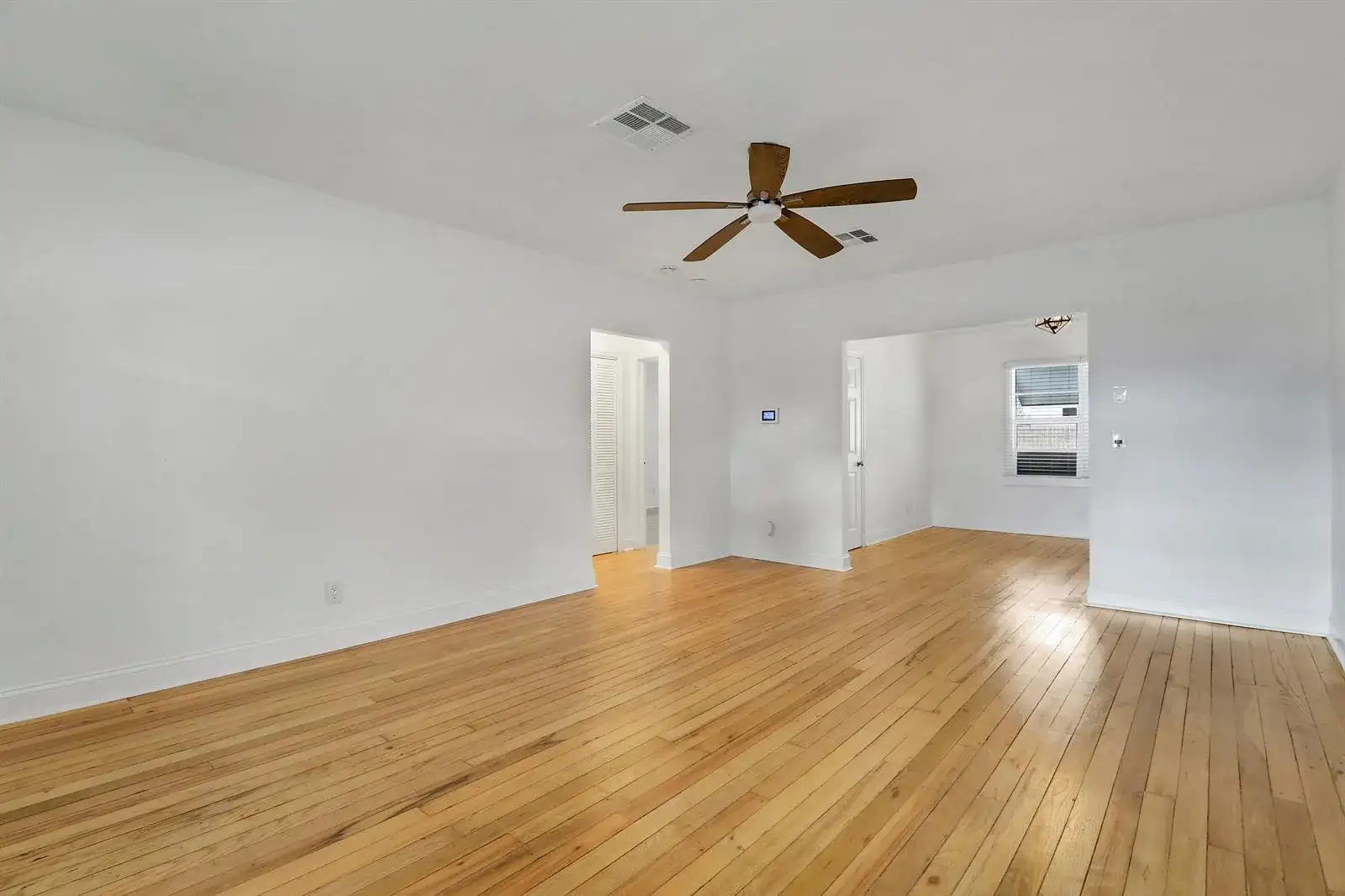 917 N OCEAN BREEZE, FL 33460 photo 3