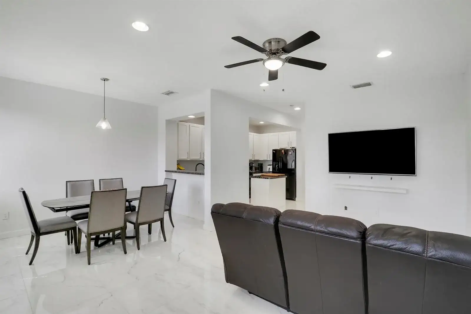 880 Millbrae Court # 3, West Palm Beach FL 33401 photo 4