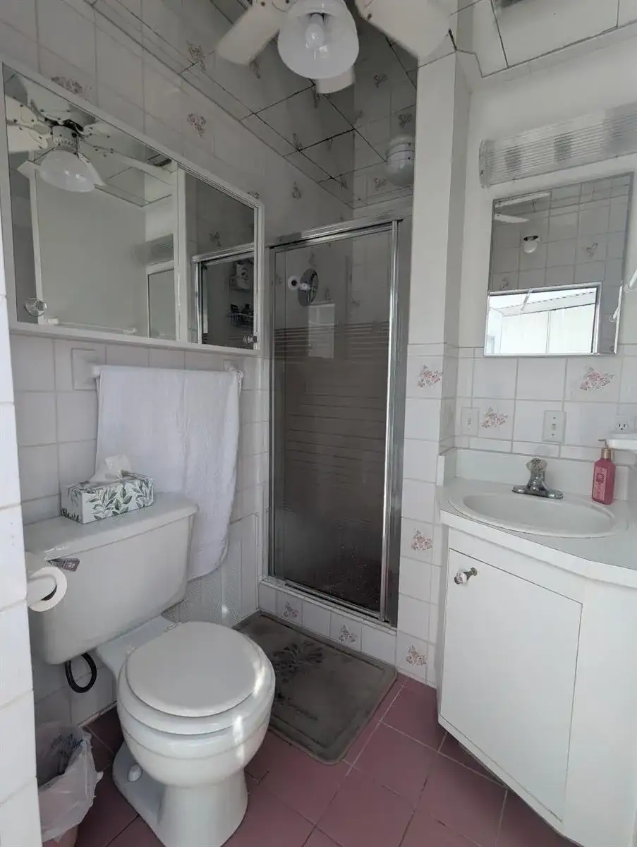 2773 NW 29th Place, Oakland Park FL 33311 photo 5
