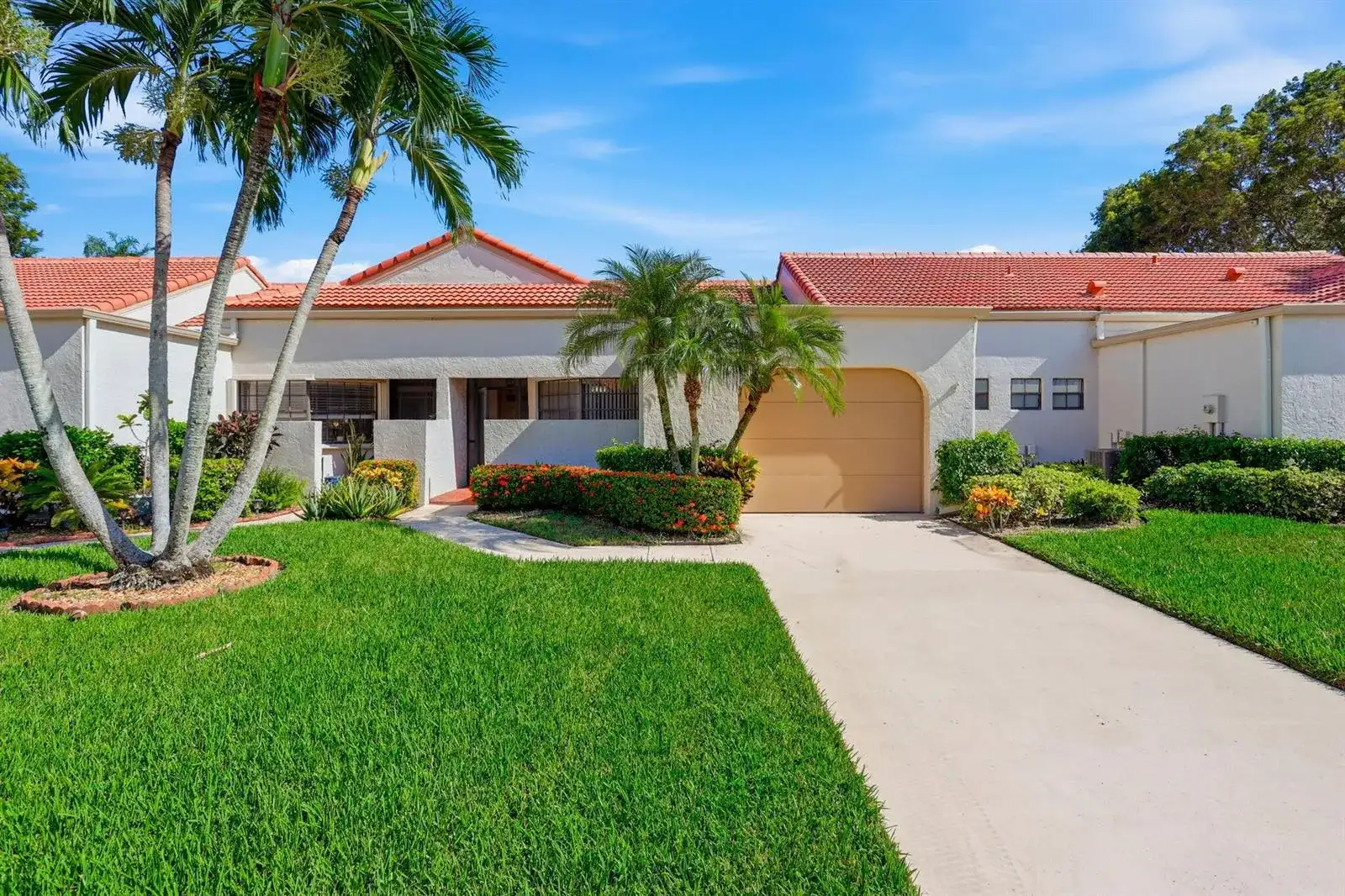 5887 PARKWALK Circle W, Boynton Beach FL 33472 photo 2