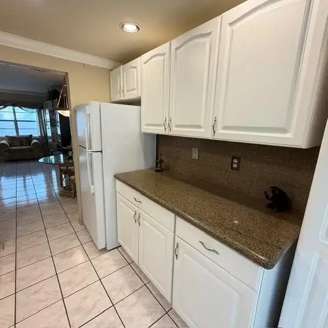 6 Abbey Lane # 104, Delray Beach FL 33446 photo 2