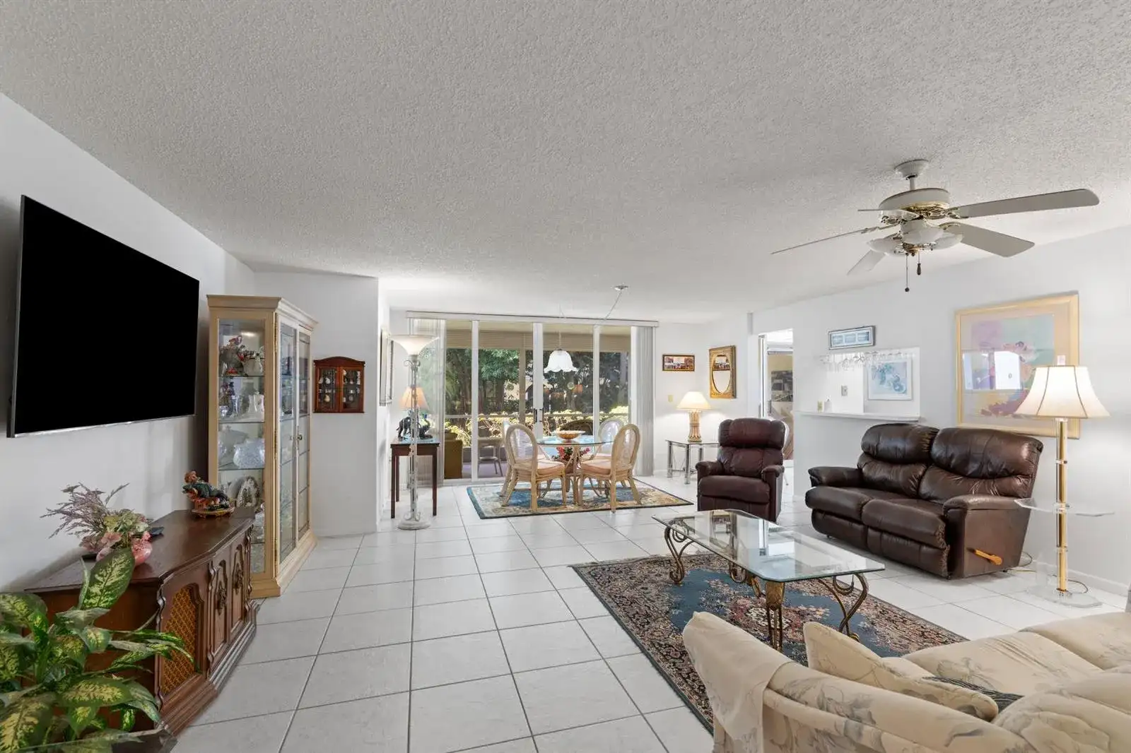 106 Half Moon Circle # B1, Hypoluxo FL 33462 photo 5