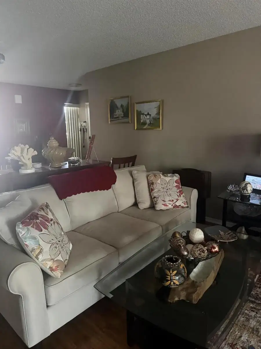 625 W LAKE JASMINE # 109, Vero Beach FL 32962 photo 4