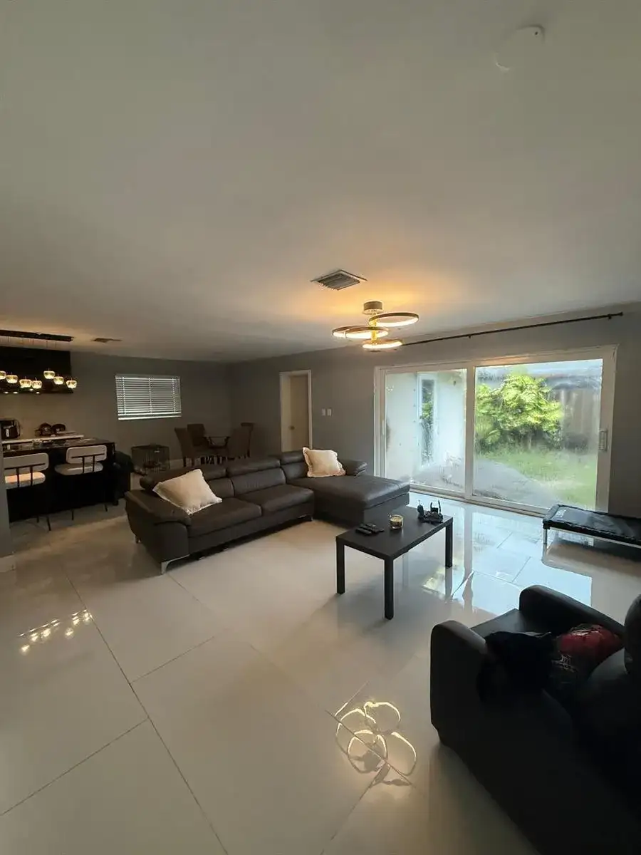9321 NW 35TH Manor, Sunrise FL 33351 photo 4