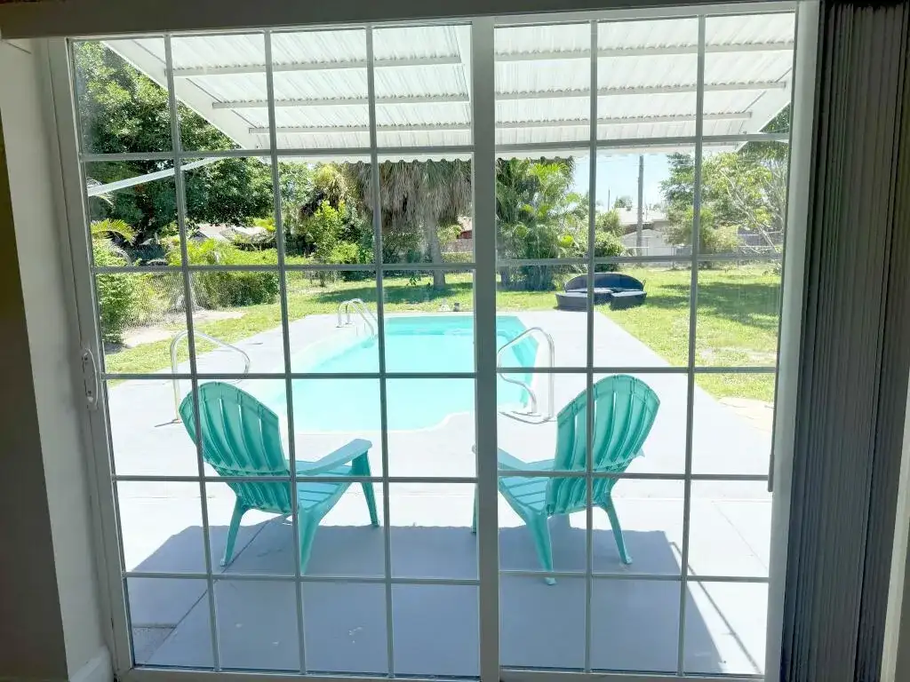 1229 15TH Avenue N, FL 33460 photo 5