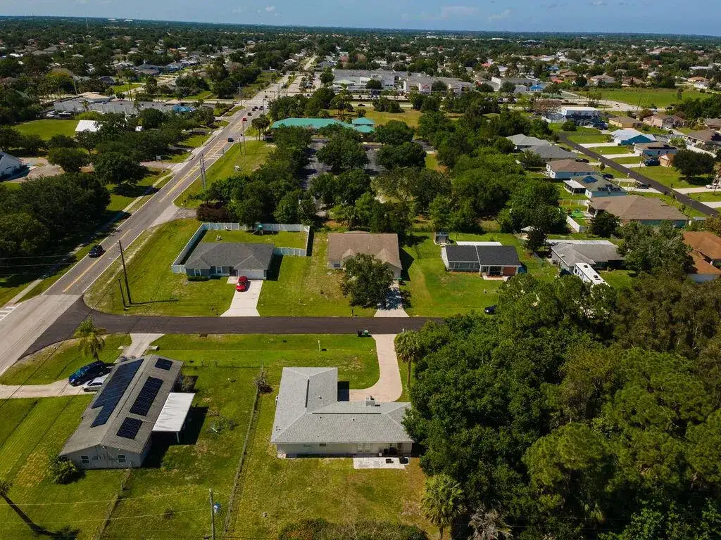1242 SW PARMA Avenue, Port St. Lucie FL 34953 photo 5