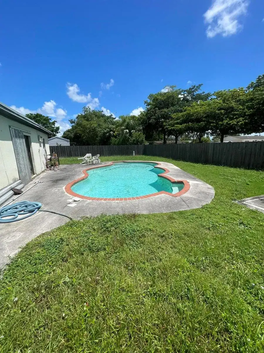7241 SW 137TH Court, Miami FL 33183 photo 2