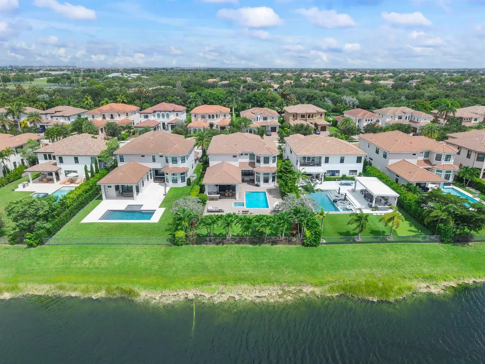 10282 SWEET BAY Manor, Parkland FL 33076 photo 3