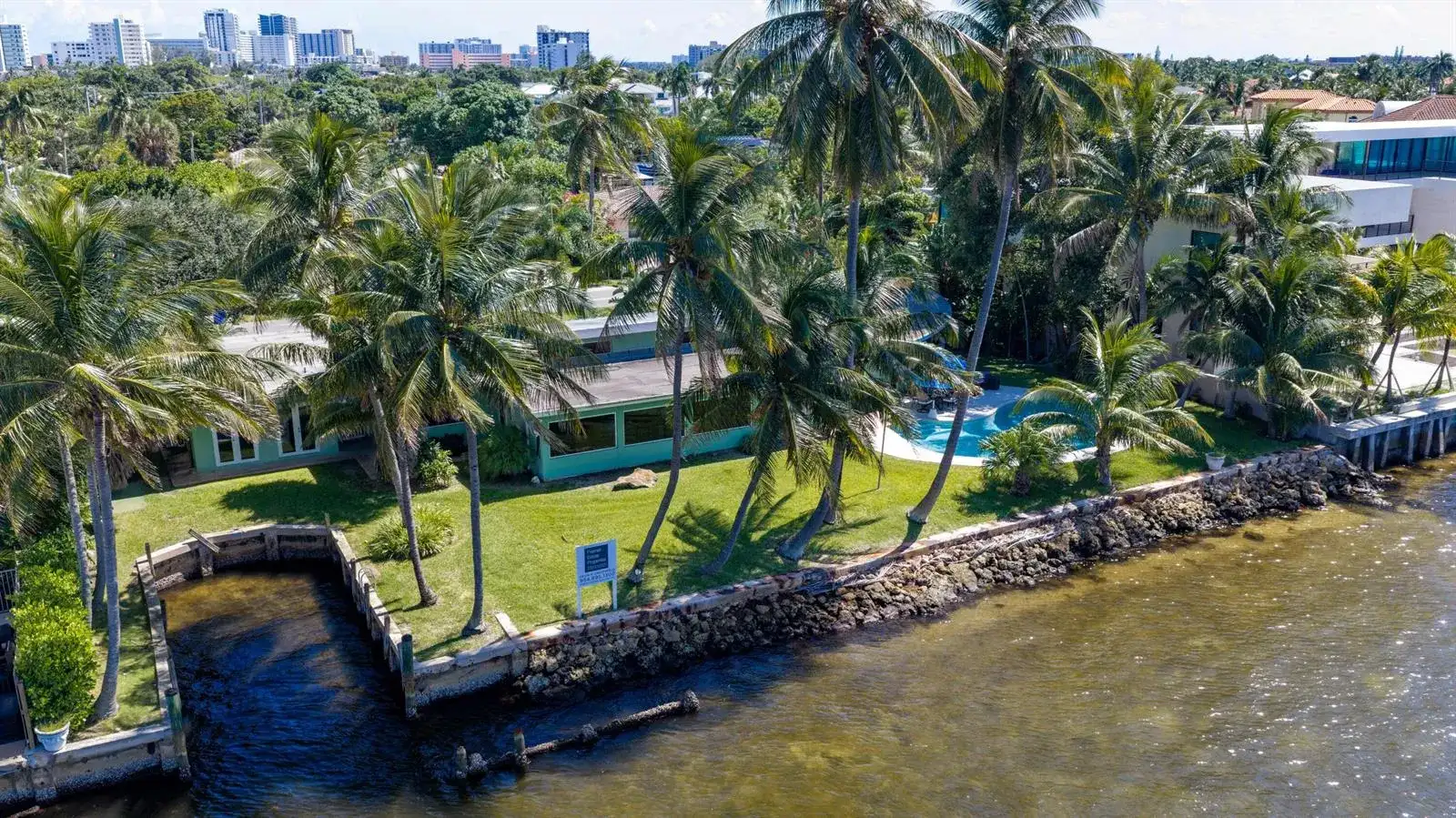 2605 N RIVERSIDE Drive, Pompano Beach FL 33062 photo 3
