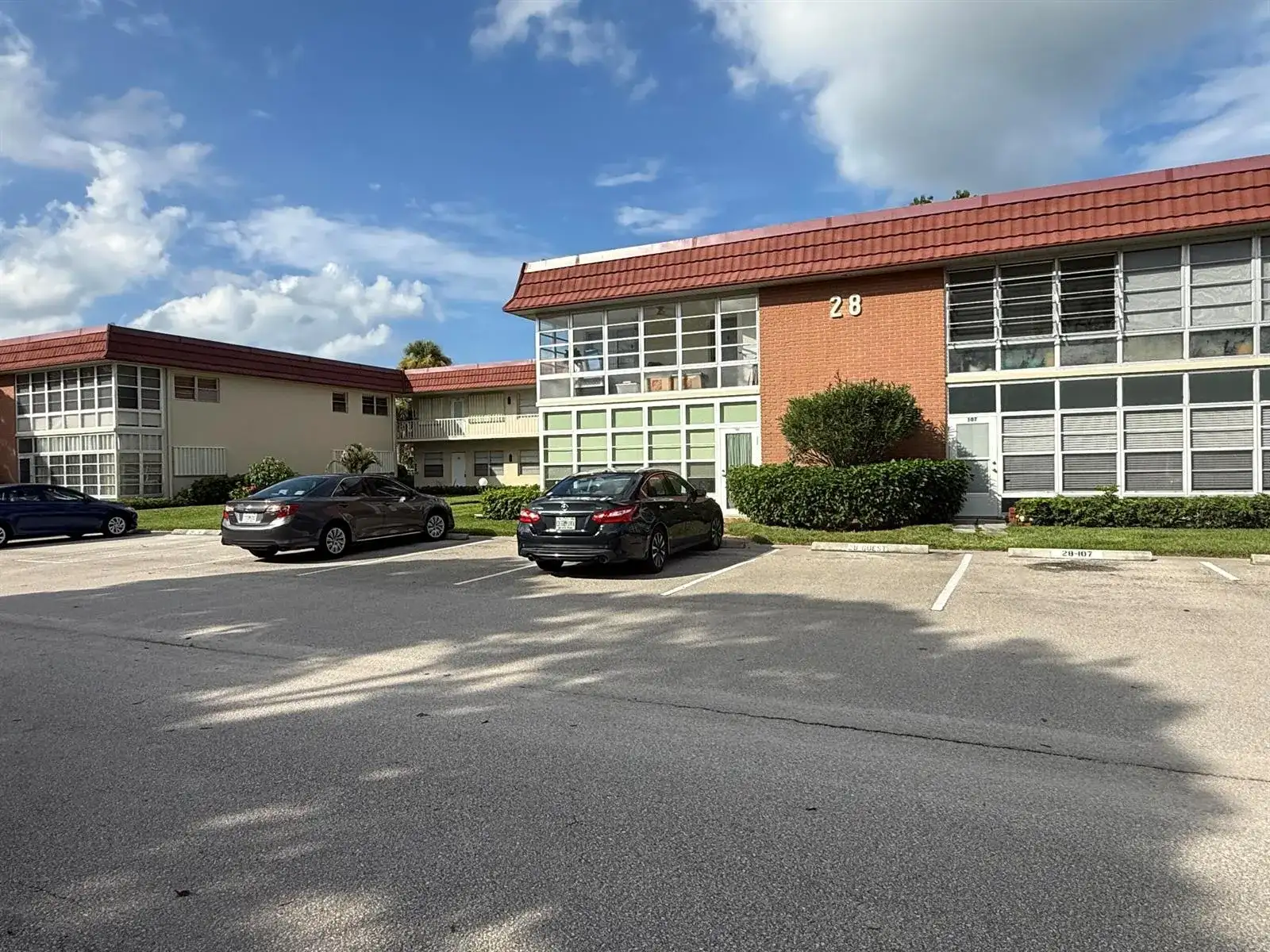 28 PINE ARBOR # 105, Vero Beach FL 32962 photo 2