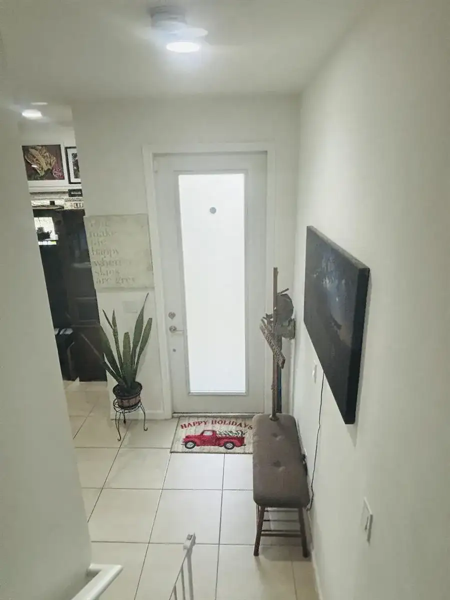 2132 NW 6TH Street, Fort Lauderdale FL 33311 photo 4