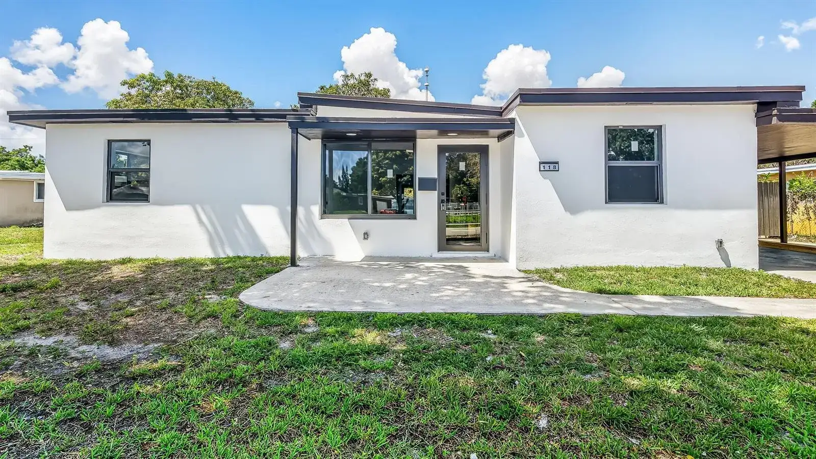 118 NEWTON Road, West Park FL 33023 photo 4