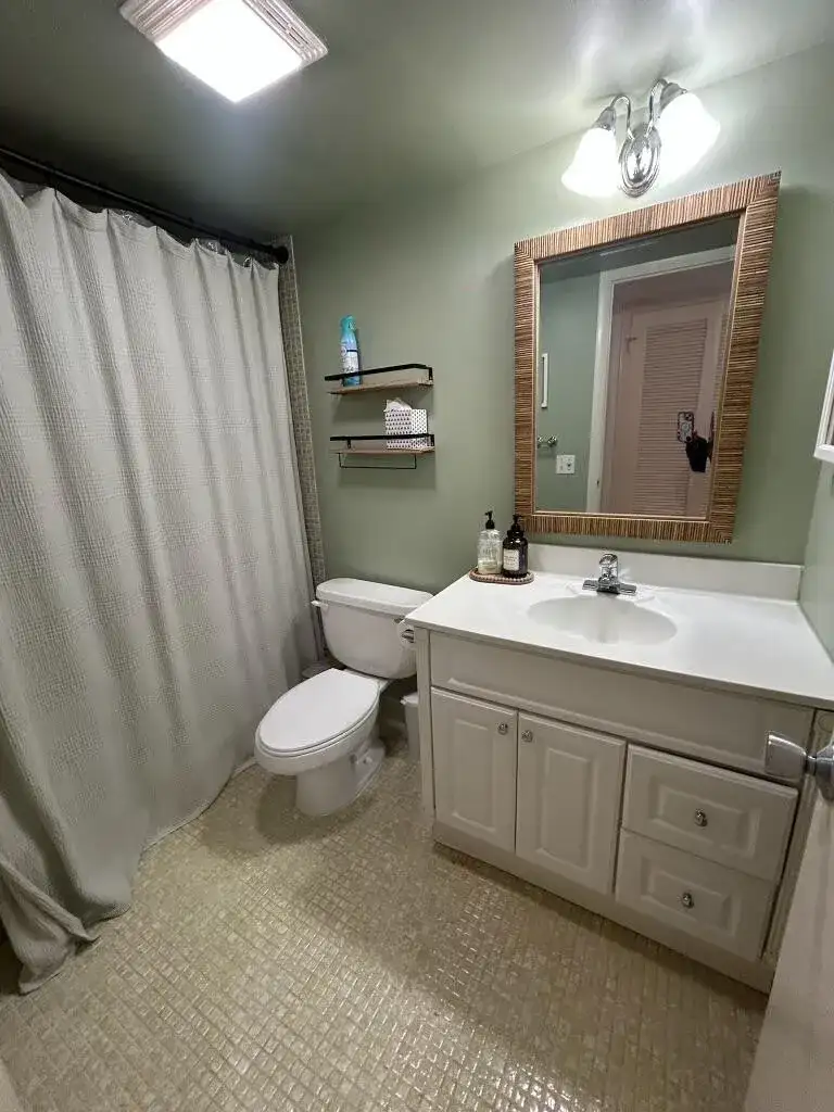 4489 Luxemburg Court, FL 33467 photo 4