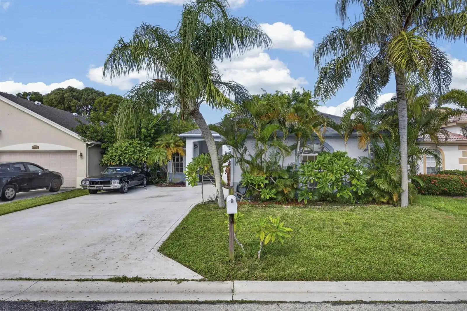 1480 Lake Breeze Drive, Wellington FL 33414 photo 2