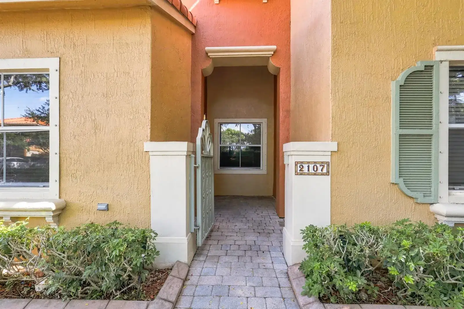 2107 Anchor Court, Fort Lauderdale FL 33312 photo 3