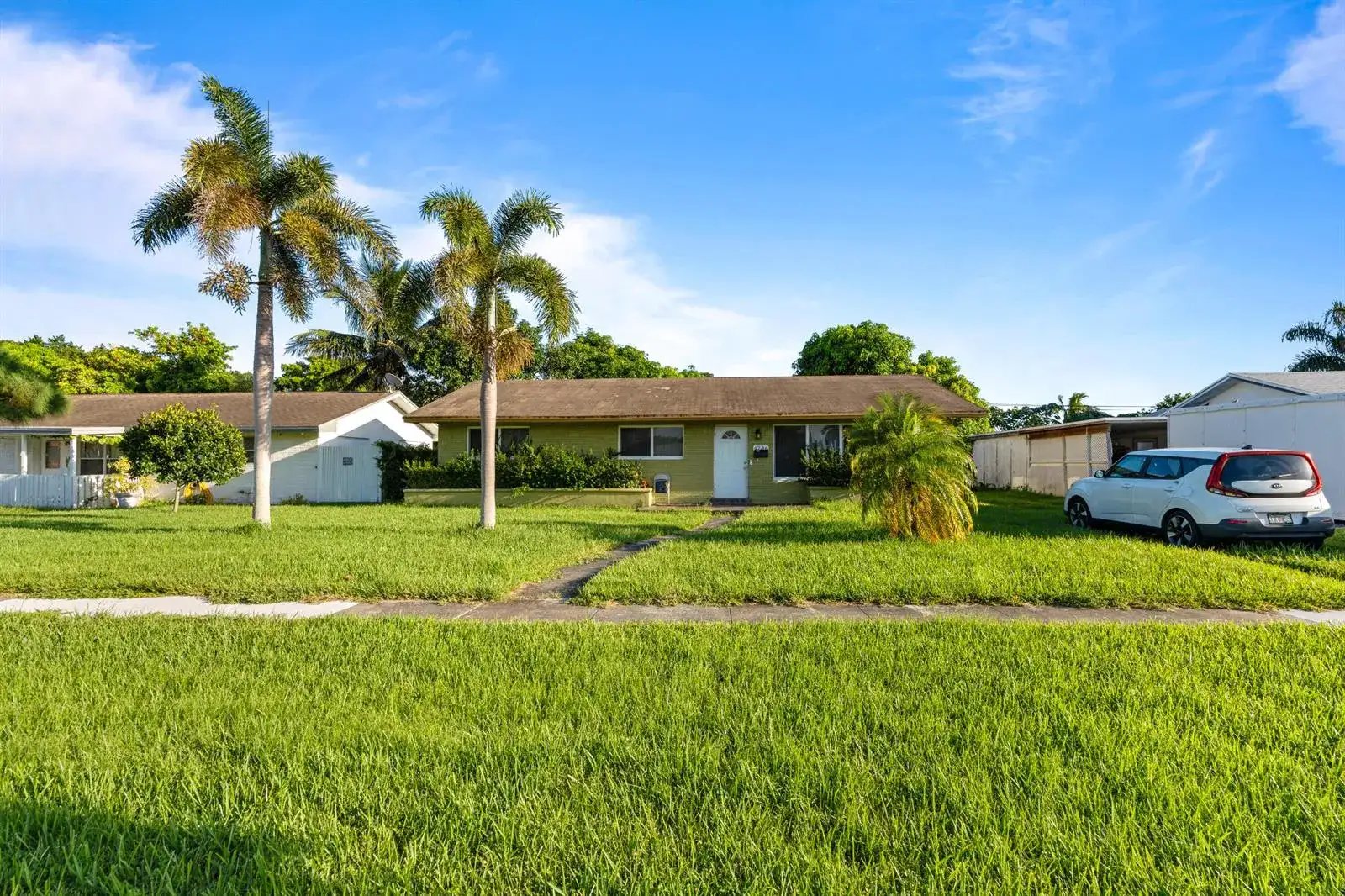 4786 Pine Cone Lane, West Palm Beach FL 33417 photo 3