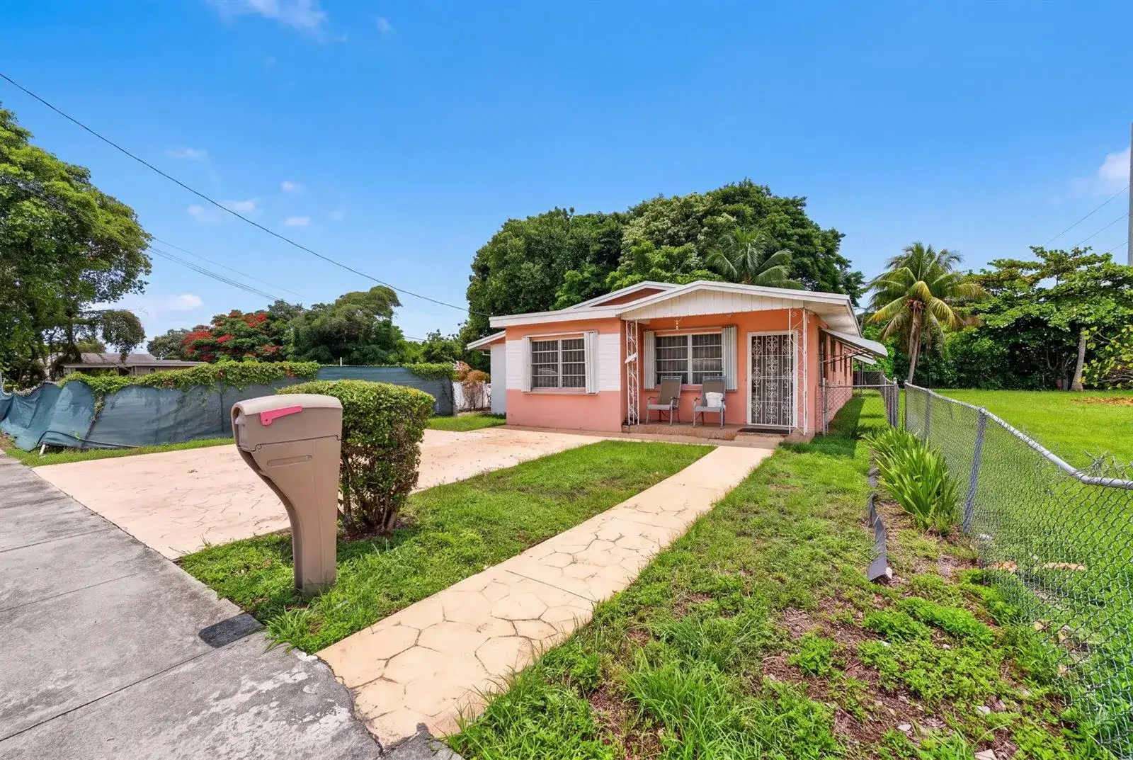 3111 NW 57th Street, Miami FL 33142 photo 2
