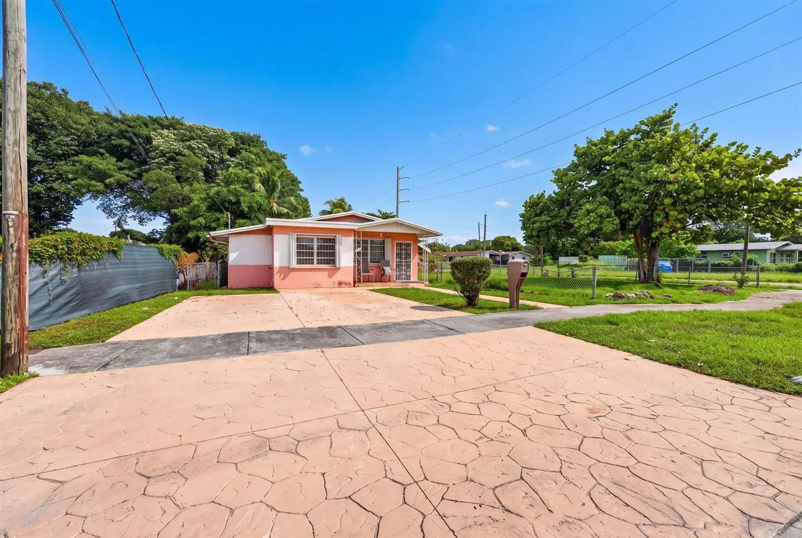 3111 NW 57th Street, Miami FL 33142 photo 3
