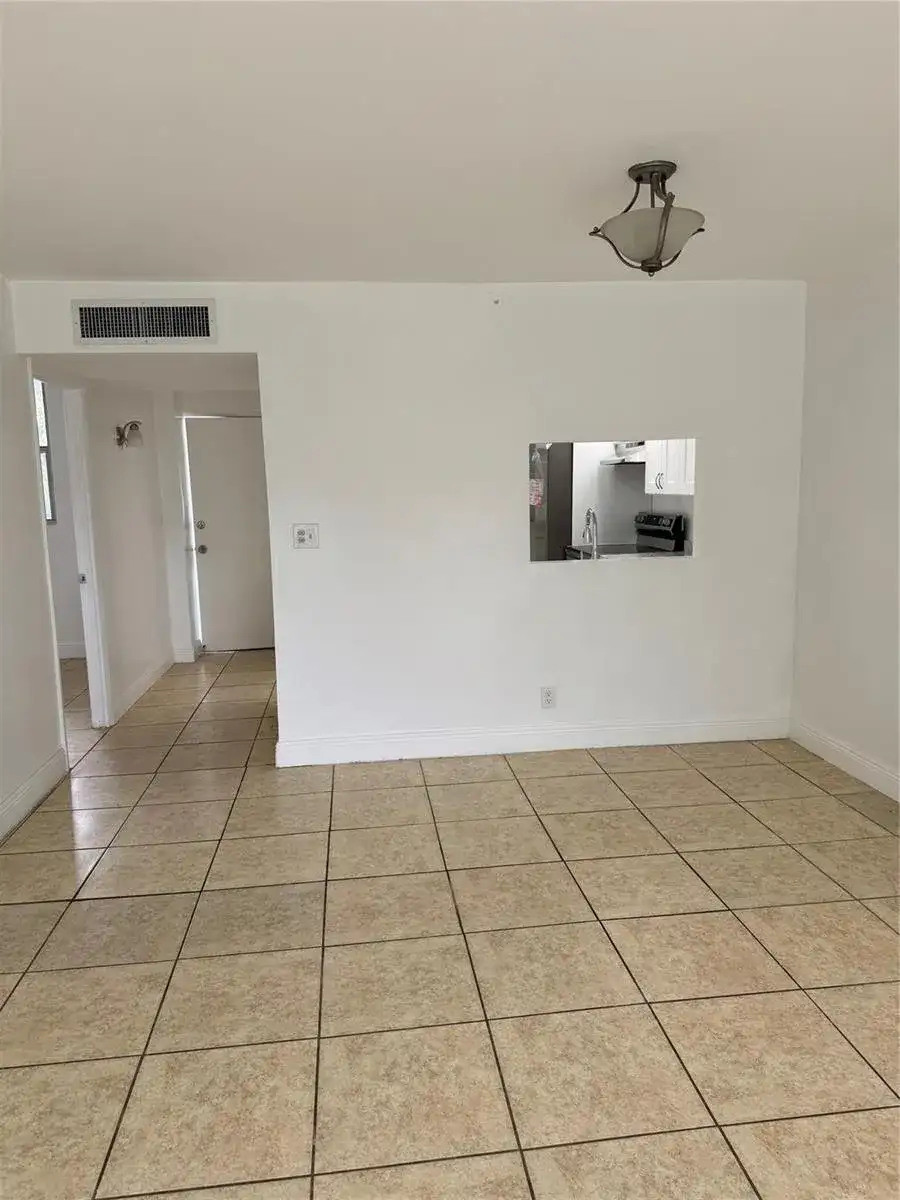 115 ROYAL PARK Drive # 1F, Oakland Park FL 33309 photo 5
